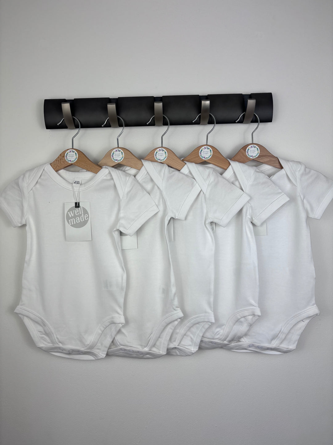 Mantis World Short Sleeve Body Suit 6-12 - White-Vests-Second Snuggle Preloved