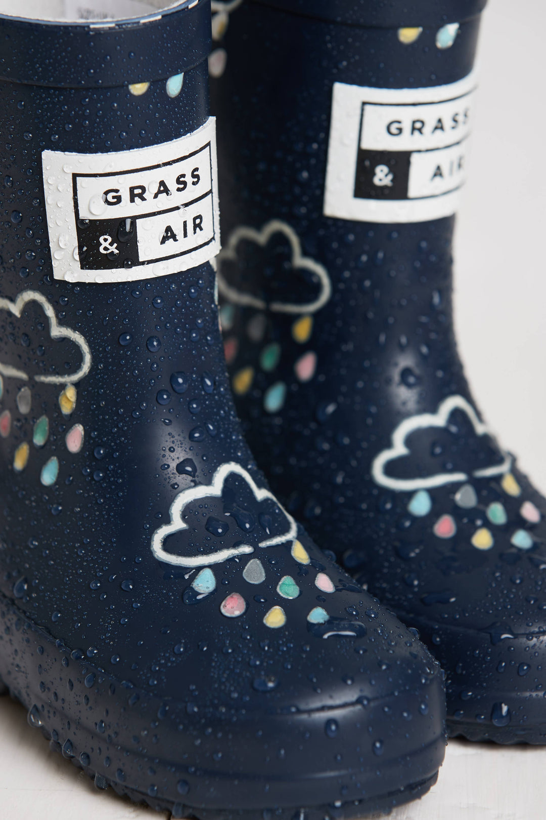 Grass & Air Navy Colour-Revealing Wellies-Boots-Second Snuggle Preloved