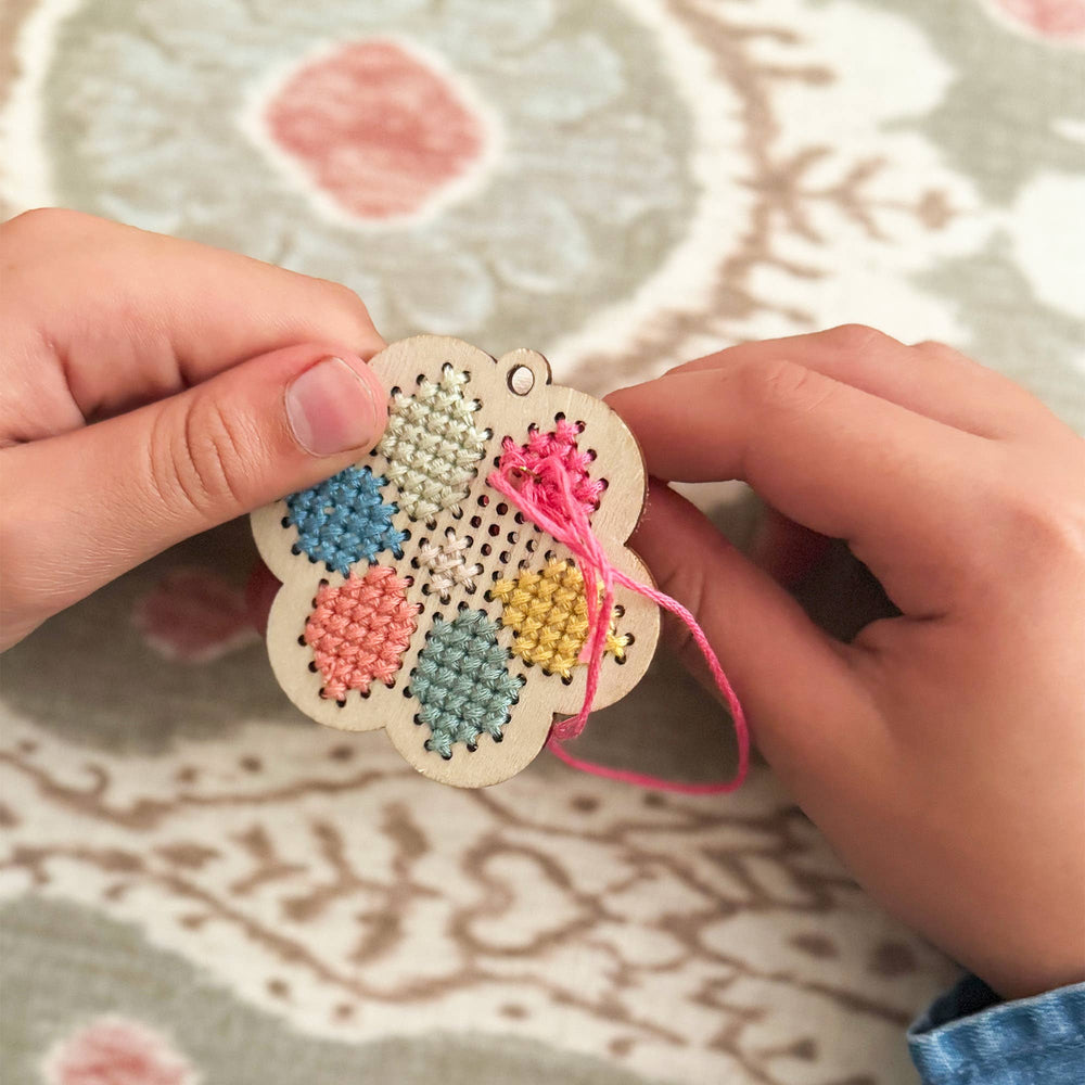 Make Your Own Flower Cross Stitch Keyring-Crafting-Second Snuggle Preloved