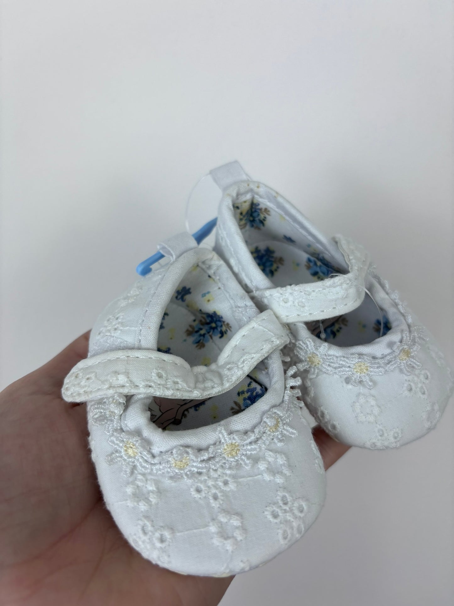 Disney 0-3 Months-Shoes-Second Snuggle Preloved