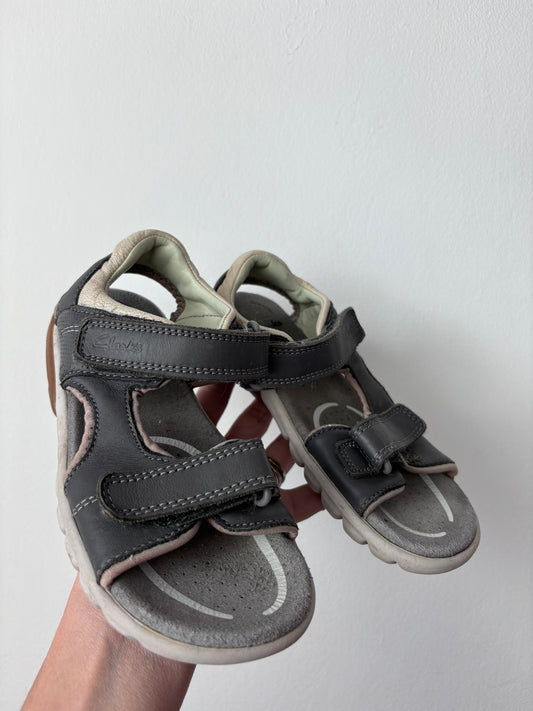Clarks UK 12 G-Shoes-Second Snuggle Preloved