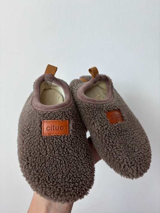 Cituo EU 30/31 UK 11-12-Slippers-Second Snuggle Preloved