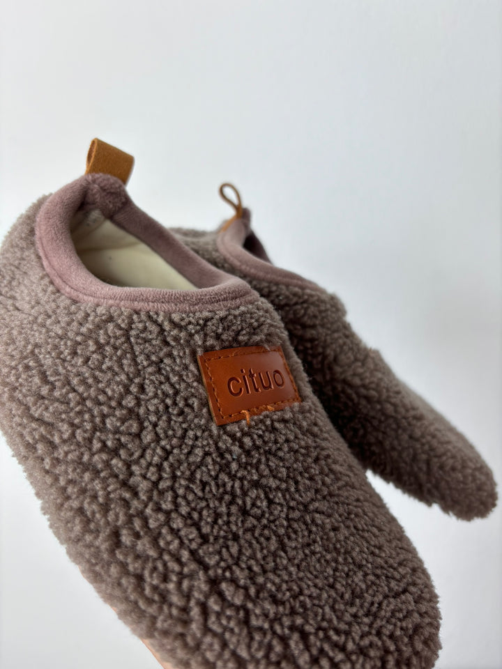 Cituo EU 30/31 UK 11-12-Slippers-Second Snuggle Preloved