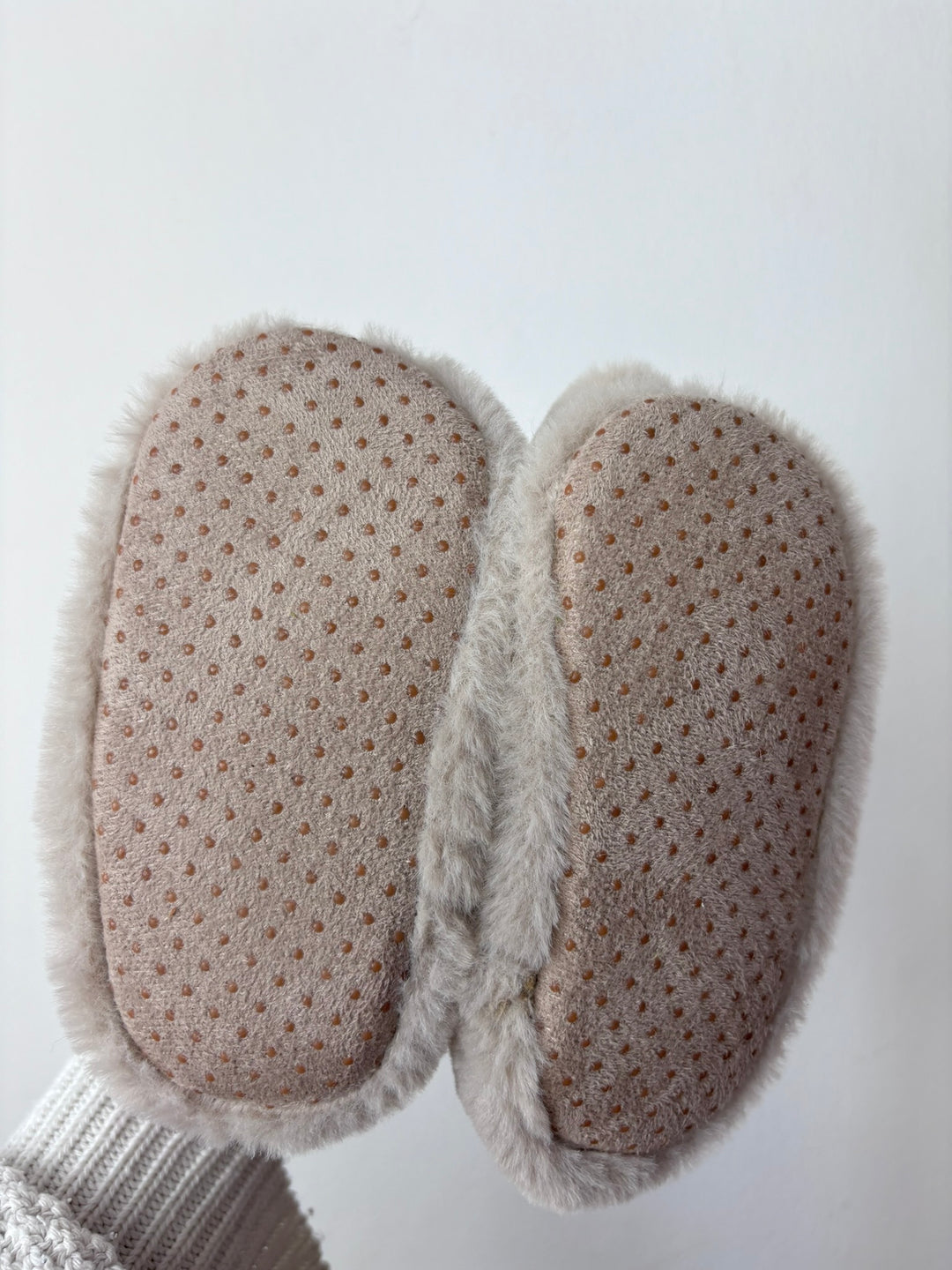 JoJo Maman Bebe UK 4-Slippers-Second Snuggle Preloved