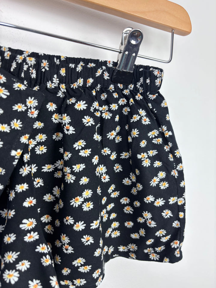 Next Daisy Shorts Set 6 Years-Sets-Second Snuggle Preloved