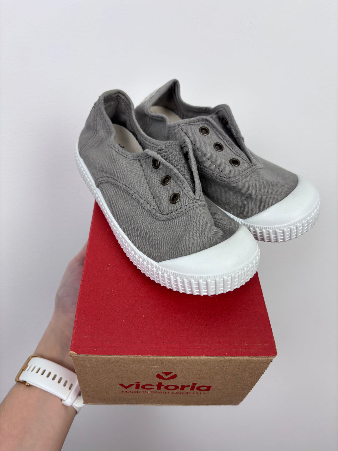 Victoria Light Grey Canvas Shoes-Shoes-Second Snuggle Preloved