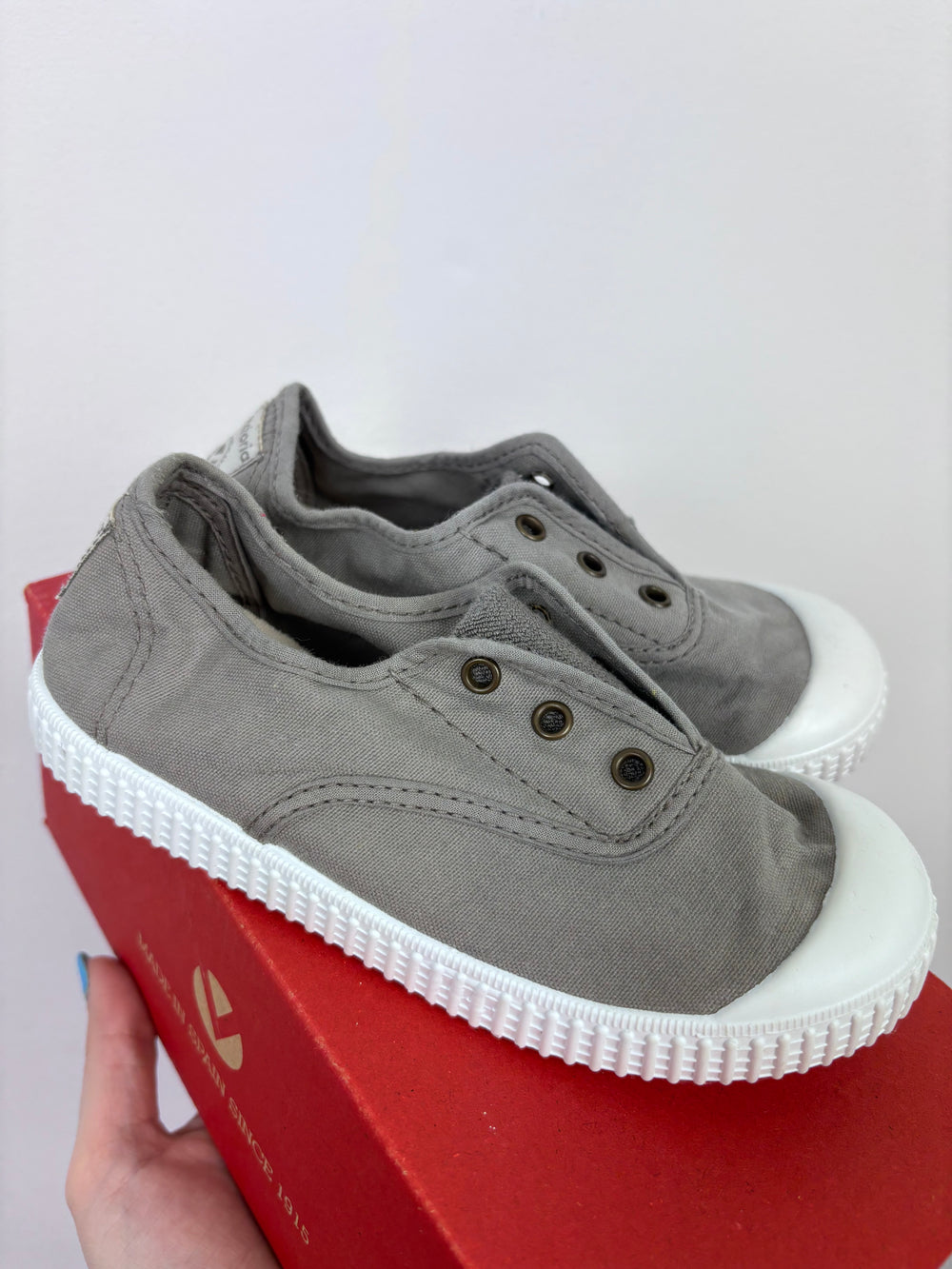 Victoria Light Grey Canvas Shoes-Shoes-Second Snuggle Preloved