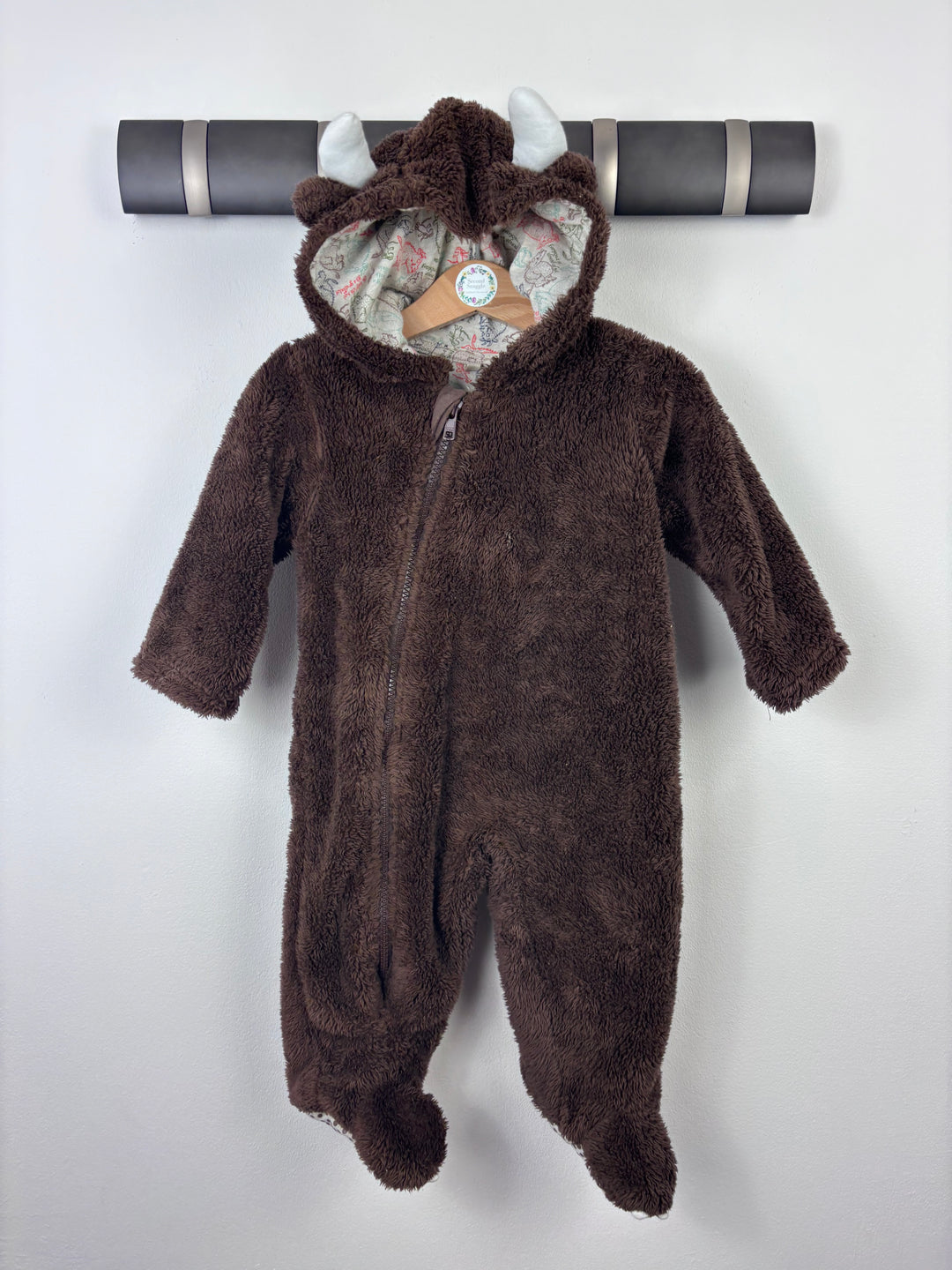 Tu 6-9 Months-All In One-Second Snuggle Preloved