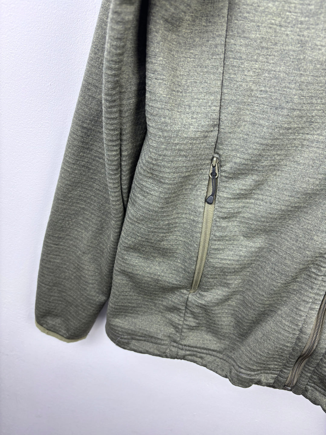 Jack Wolfskin 175 (14-16 Years)-Hoodies-Second Snuggle Preloved