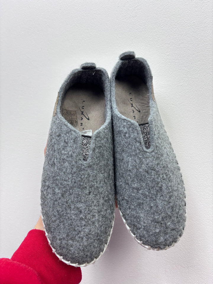 Lunar UK 4 (EU 37)-Slippers-Second Snuggle Preloved