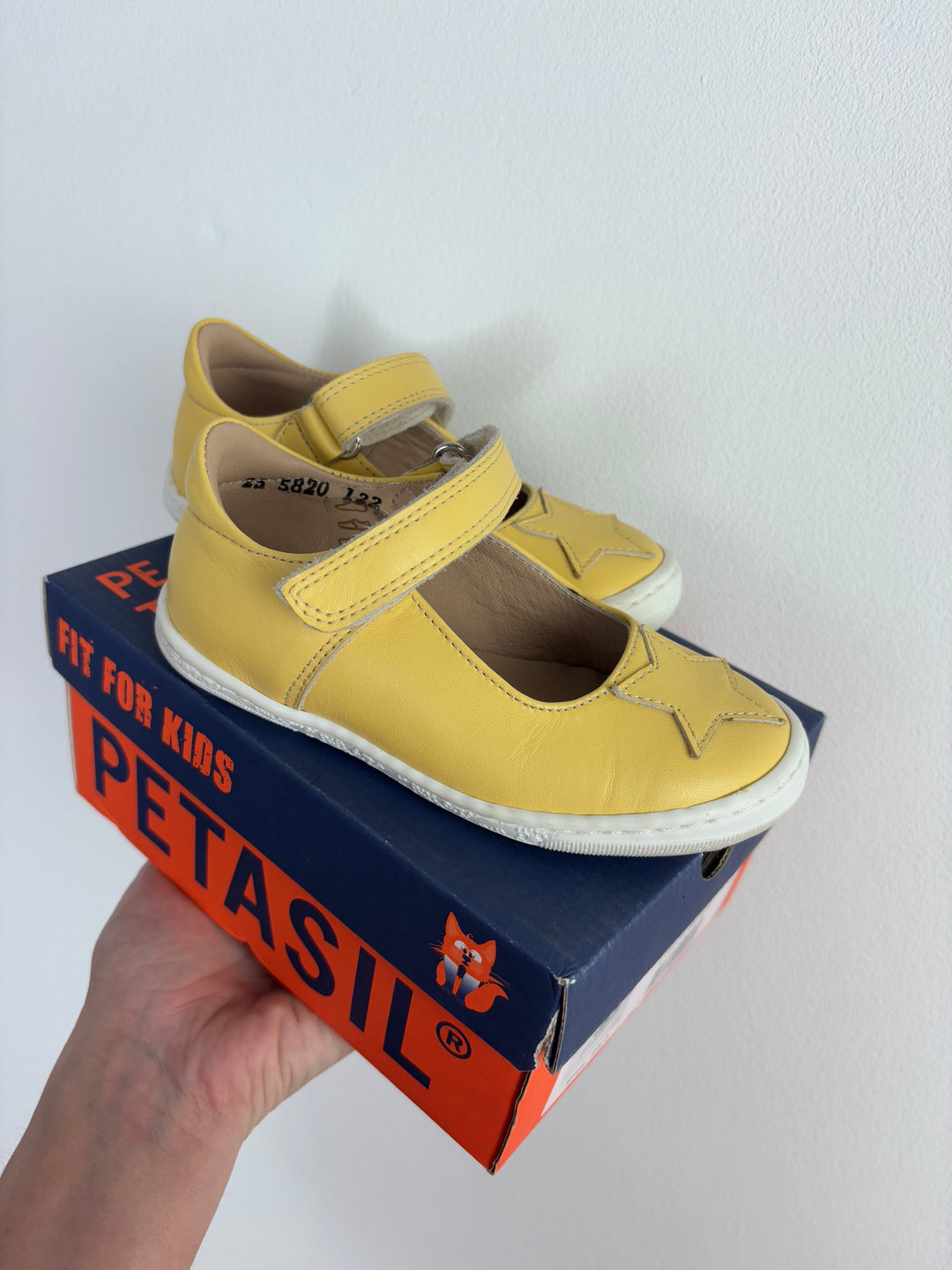 Petasil UK 7.5 (EU 25)-Shoes-Second Snuggle Preloved