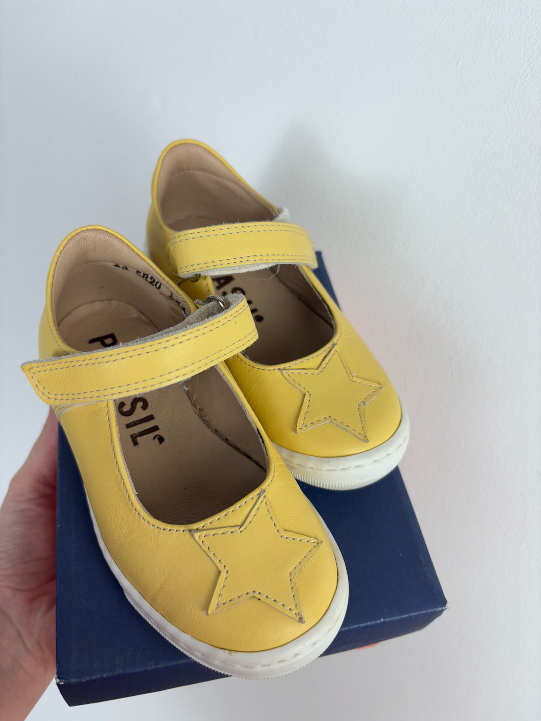 Petasil UK 11.5 (EU 30)-Shoes-Second Snuggle Preloved