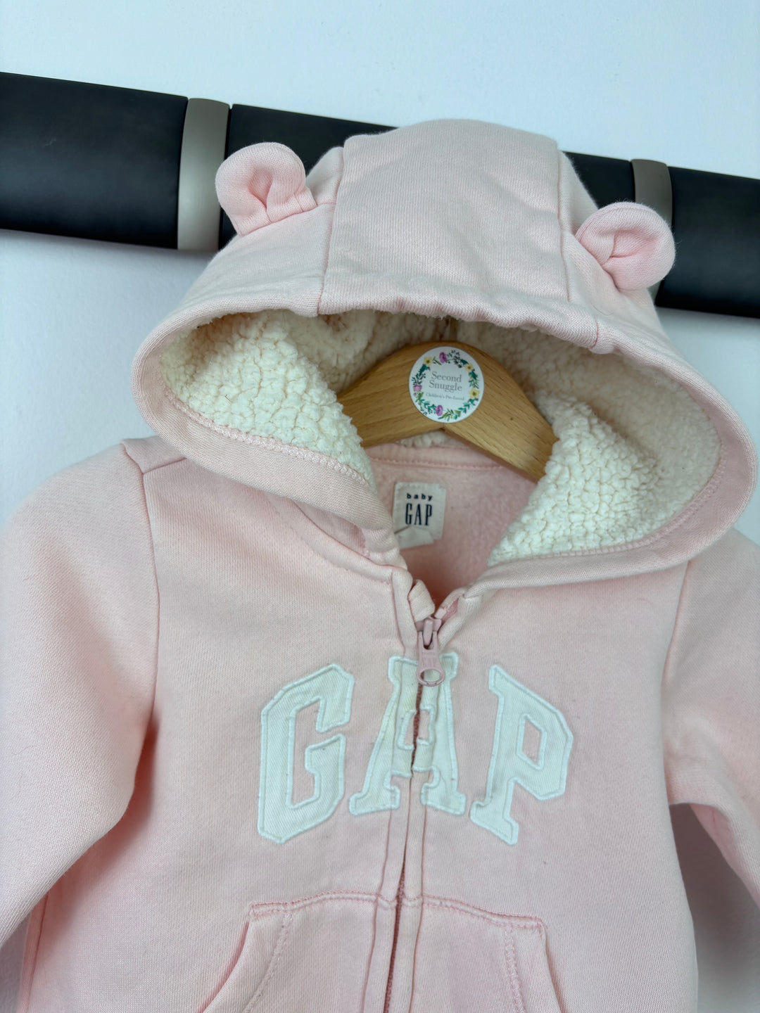 Baby Gap 6-12 Months-All In One-Second Snuggle Preloved